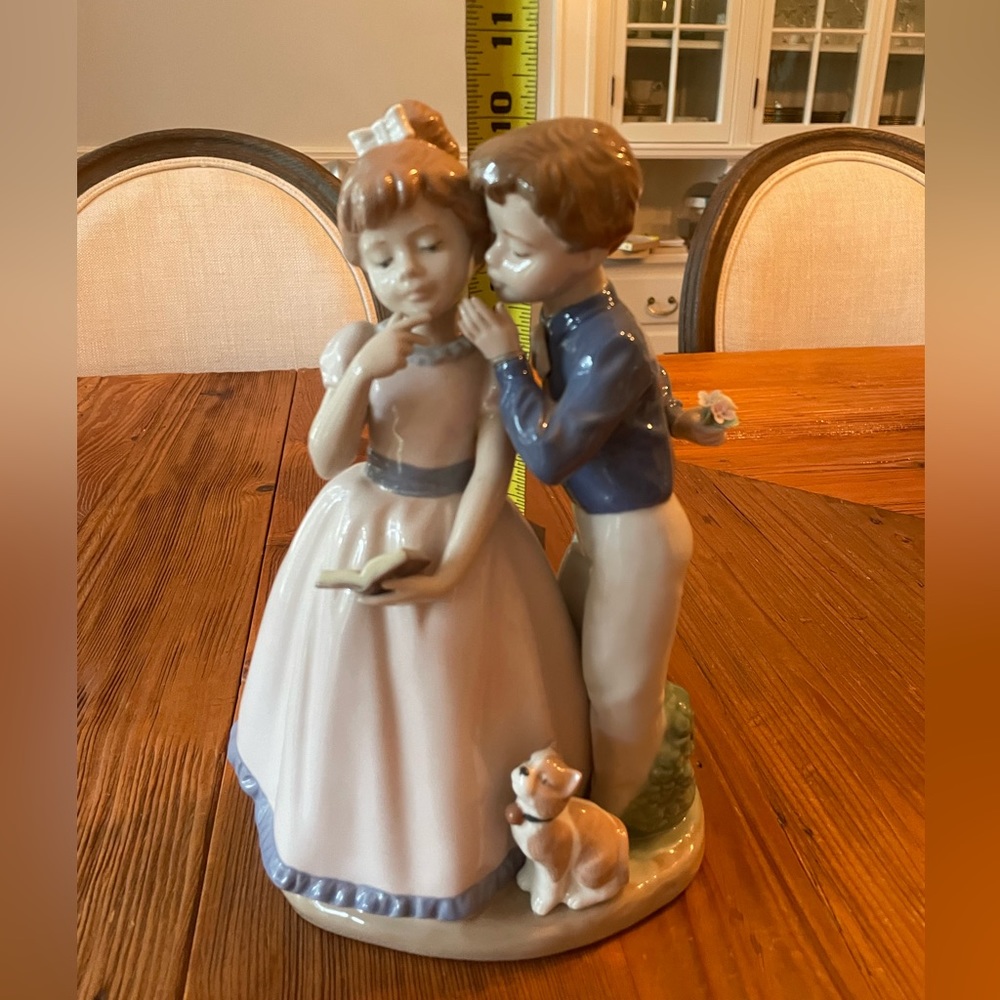 Vintage Nadal Rare 10” Porcelain Figurine Valencia Italy with TAG